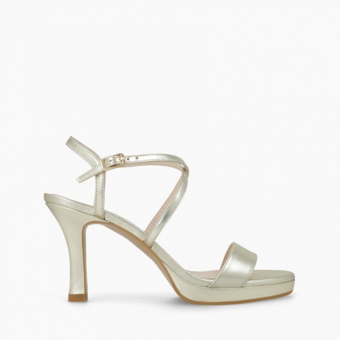 LODI MUJER SANDALIAS DORADAS LESERA