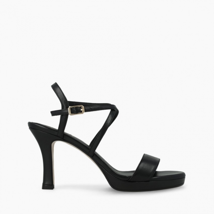 LODI MUJER SANDALIAS NEGRAS LESERA
