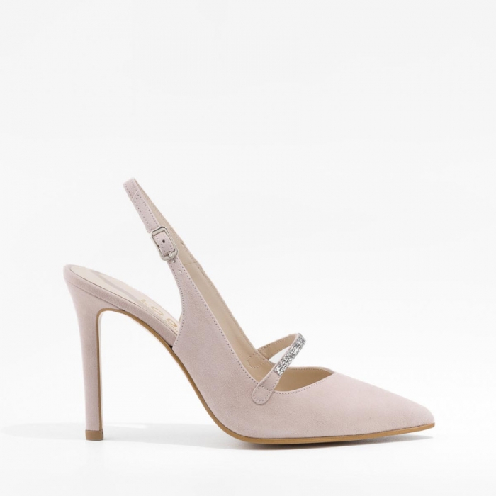 LODI MUJER SALONES DE NOVIA ROSAS VOLU