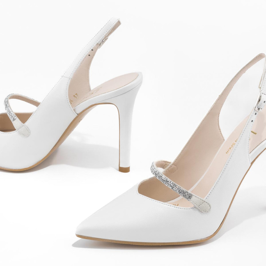 LODI MUJER SALONES DE NOVIA BLANCOS VOLU