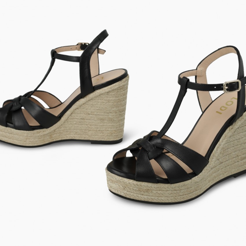 LODI MUJER CUNAS NEGRAS YUNARI