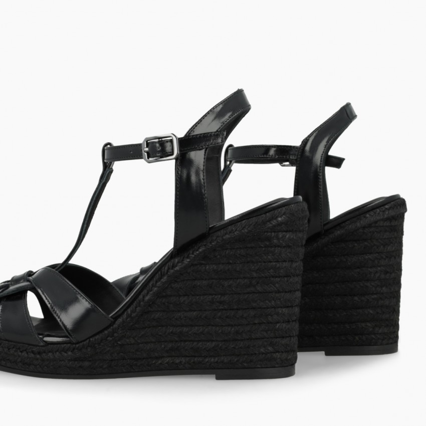 LODI MUJER CUNAS NEGRAS MACANIS