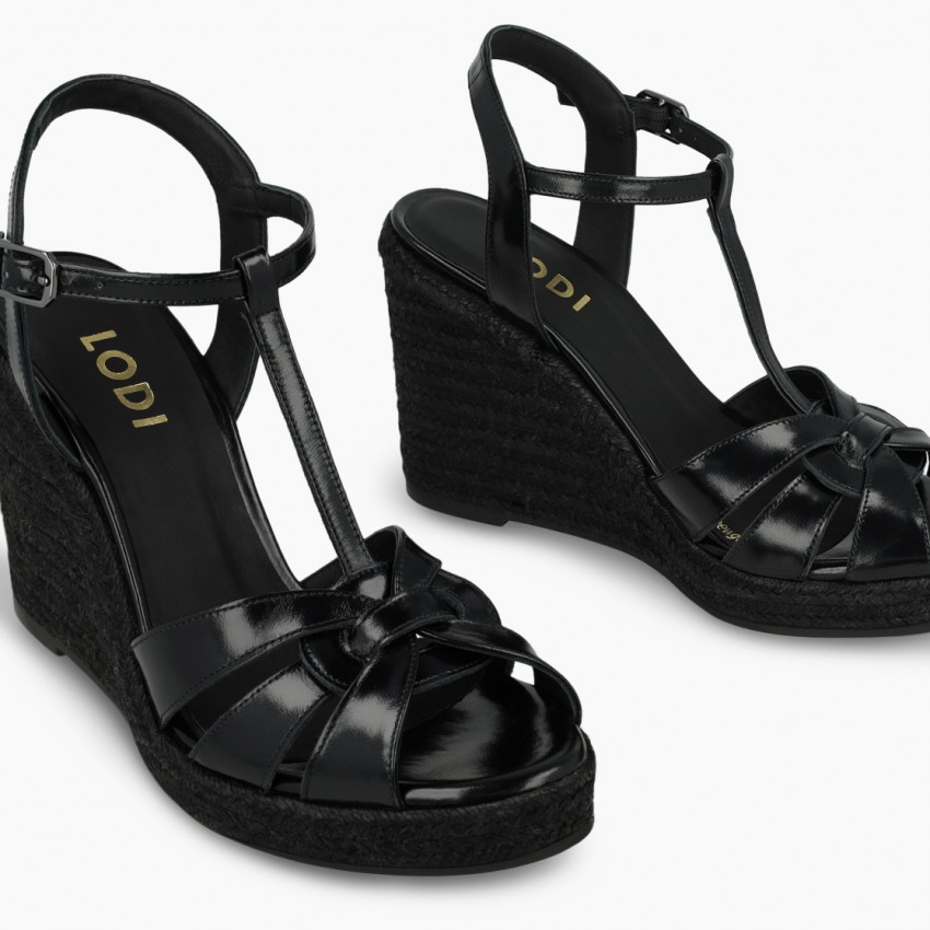 LODI MUJER CUNAS NEGRAS MACANIS