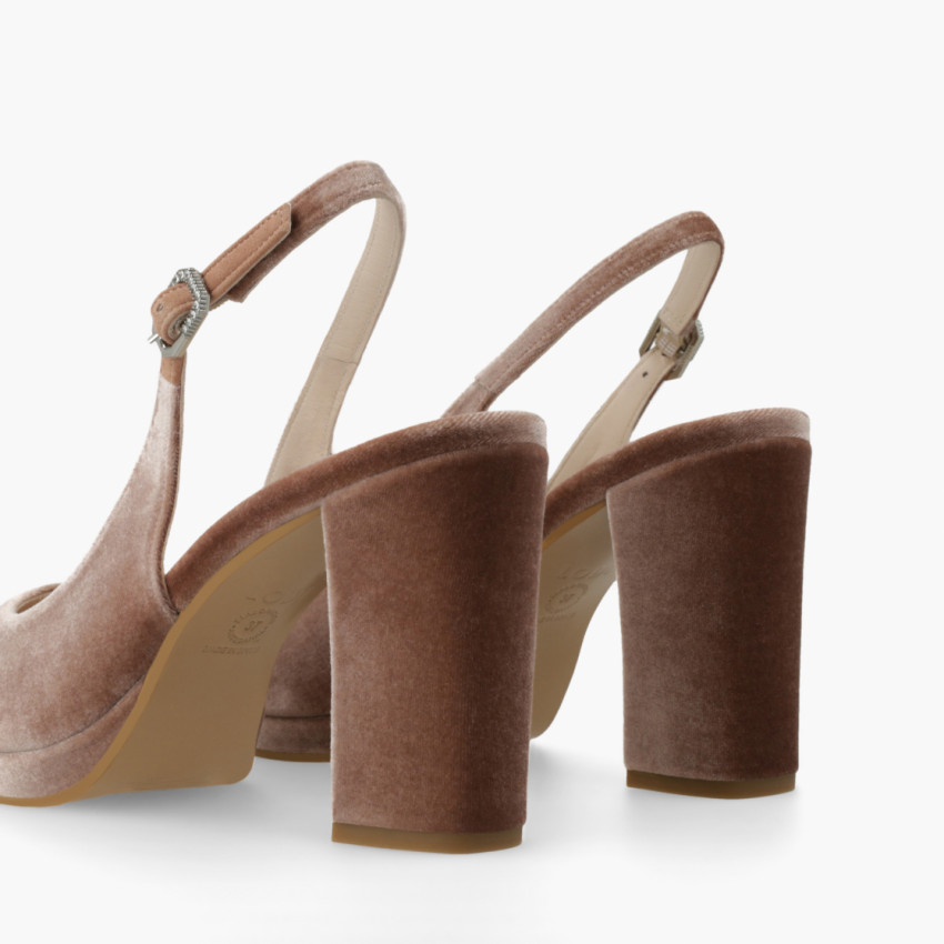 LODI MUJER SALONES DE NOVIA ROSA LUSIS-TENO