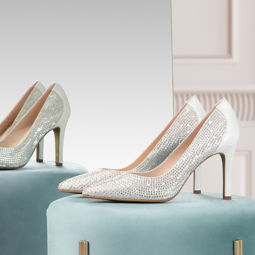 LODI MUJER SALONES DE NOVIA BLANCOS RADISCO