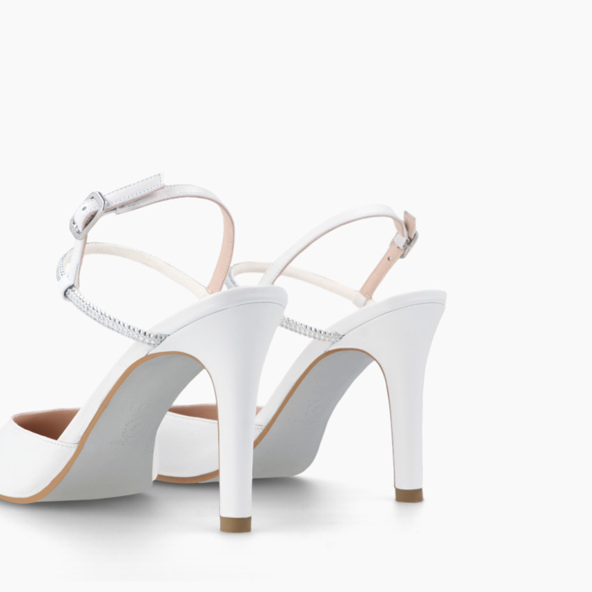 LODI MUJER SALONES DE NOVIA BLANCOS REMIX