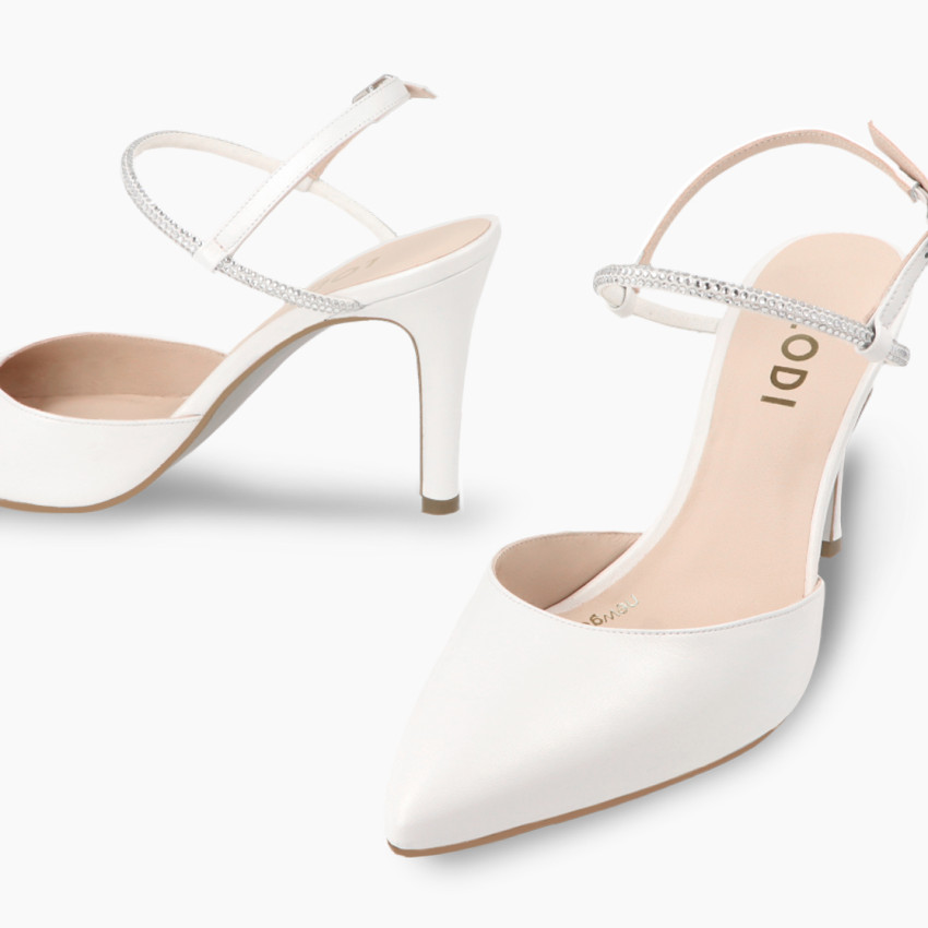 LODI MUJER SALONES DE NOVIA BLANCOS REMIX